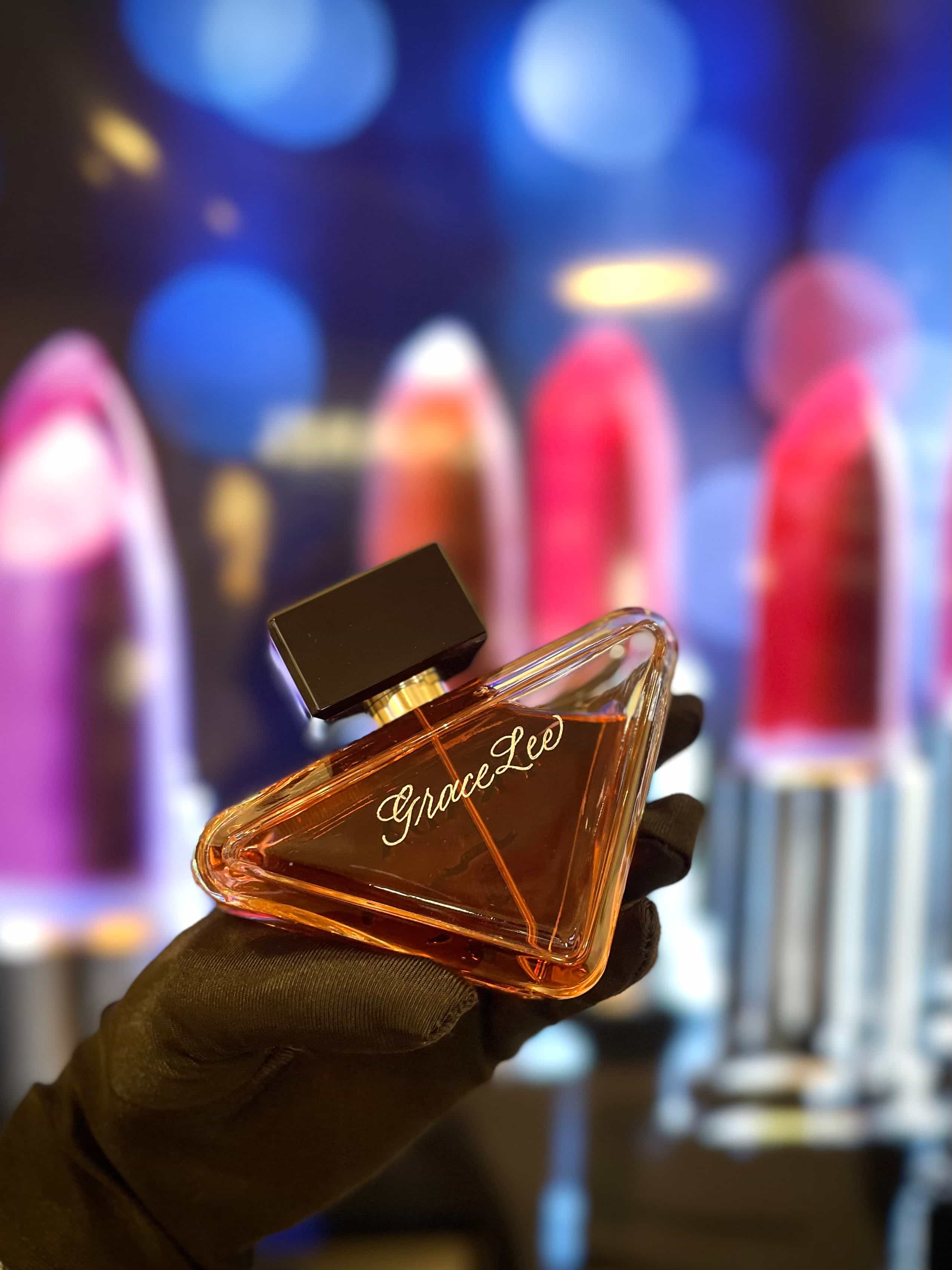 Engraving in Crown Princess boutique Prada