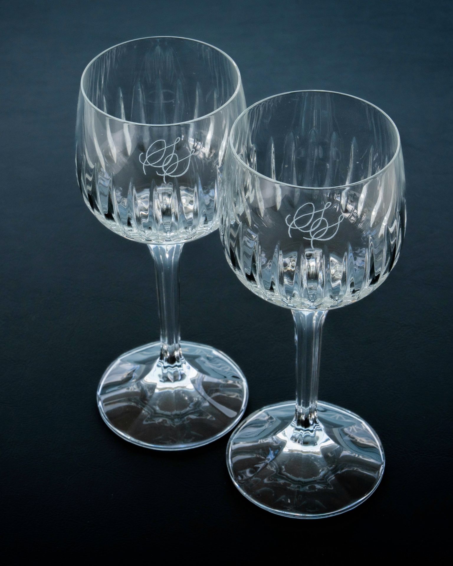 Wine glass engraving