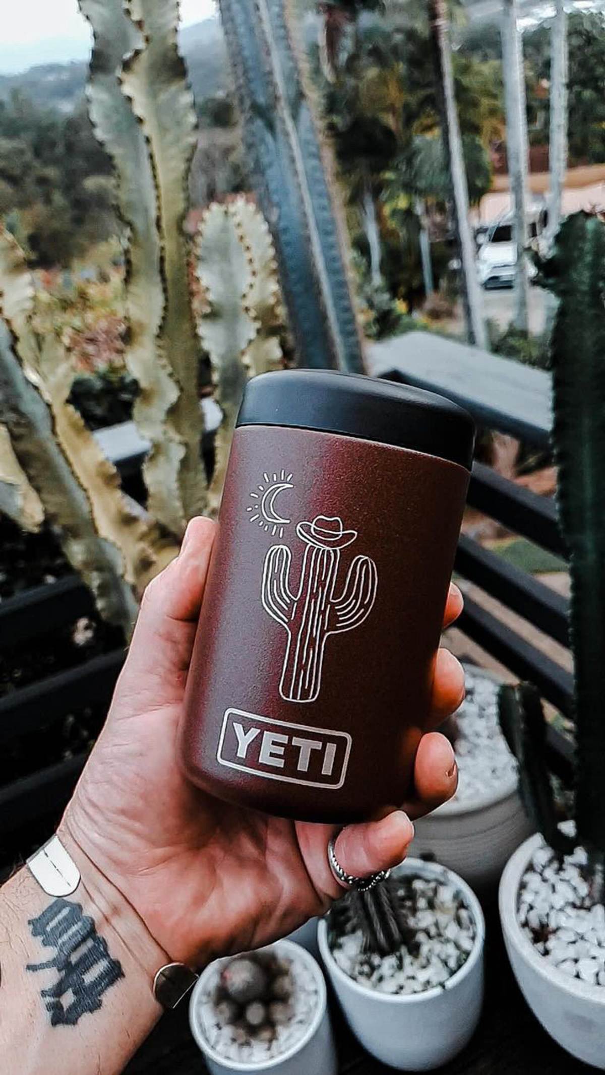 Yeti engraving 1